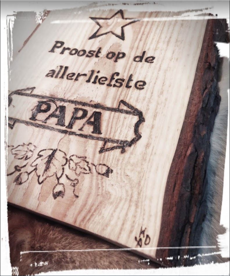 Houten vaderdag-bord "Proost" met tekst gebrand